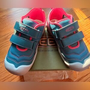KEEN Kids Shoes - Teal and Pink 12 kids 🩷 💙 🩷